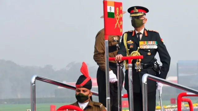 ராணுவ தளபதி