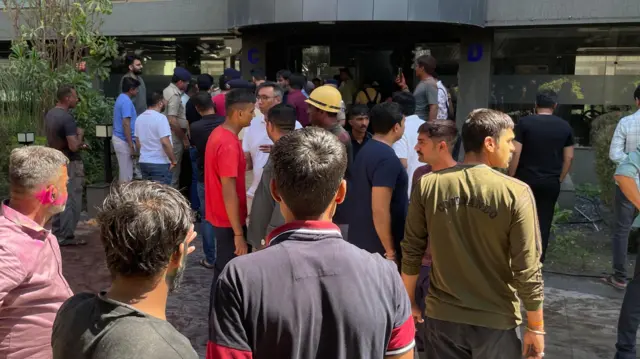 બીબીસી ગુજરાતી, રાજકોટ, અગ્નિકાંડ, આગ, બિલ્ડિંગ, ટીઆરપી ઝોન, ફાયરબ્રિગેડ