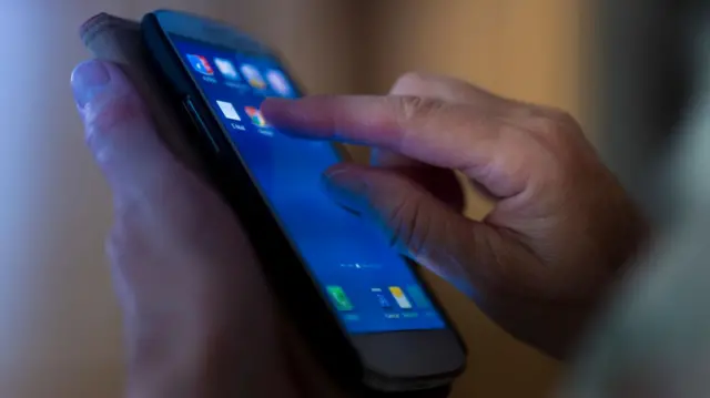 सिम बाइंडिंग