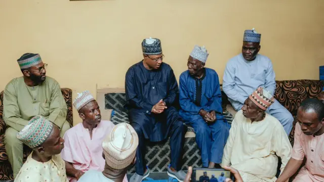 Gov. Uba Sani wit Kuriga community members