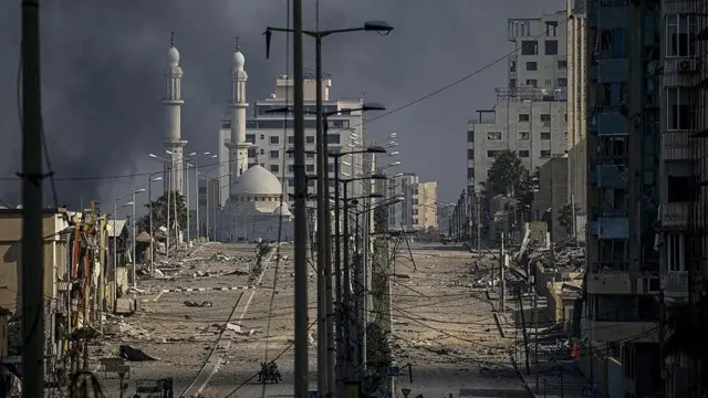 Rua e prédios destruídos na Cidadeas melhores casas de apostas internacionaisGaza