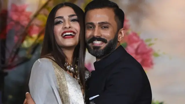 સોનમ-આનંદ