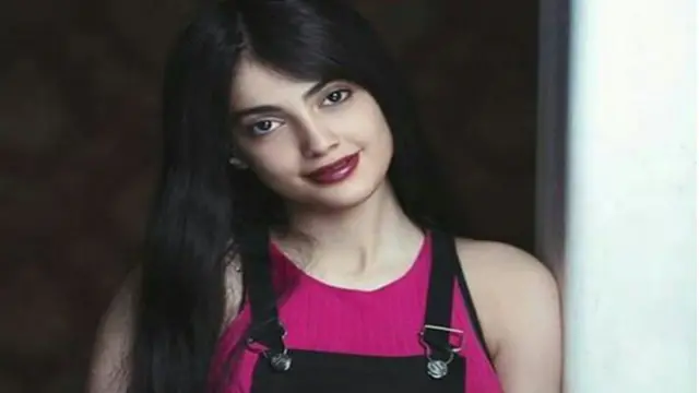 فيديوهات "راقصة" تقود مراهقة إيرانية للاعتقال