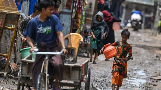 एक बस्ती की तस्वीर
