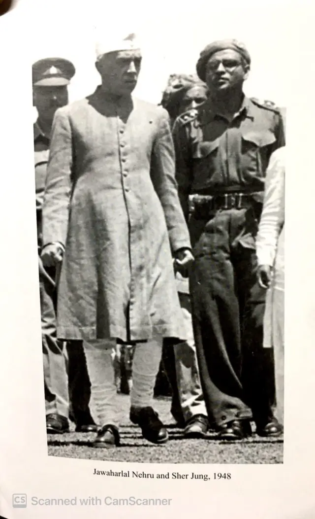 ਜਵਾਹਰ ਲਾਲ ਨਹਿਰੂ ਨਾਲ ਸ਼ੇਰ ਜੰਗ 