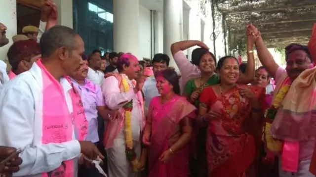 தெலங்கானா சட்டமன்றத் தேர்தல்: சந்திரசேகர ராவின் வெற்றிக்கான காரணங்கள்