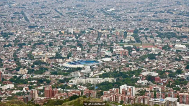 Pemandangan kota Cali