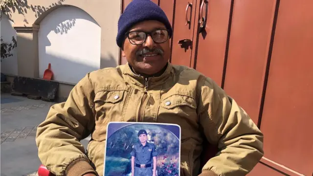 टेकबहादुर पाठक