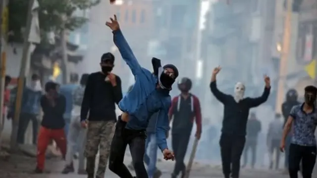 कश्मीरियों को जिहाद के लिए उकसा रहे हैं जिहादी समूह