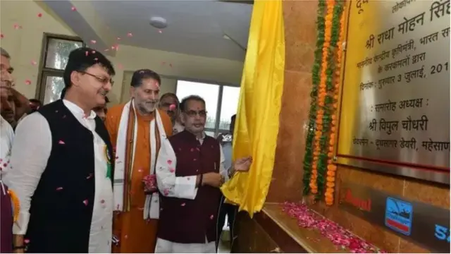 કેન્દ્રીય મંત્રી રાધામોહનસિંહ સાથે વિપુલ ચૌધરી