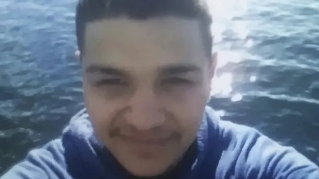 Ramírez asegura que no forma parte de una pandilla.