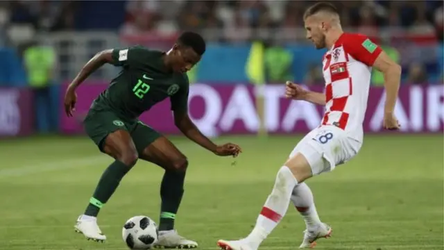 Awọn agbabọọlu lénu iṣẹ wọn