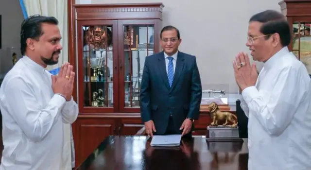 විමල් වීරවංශ