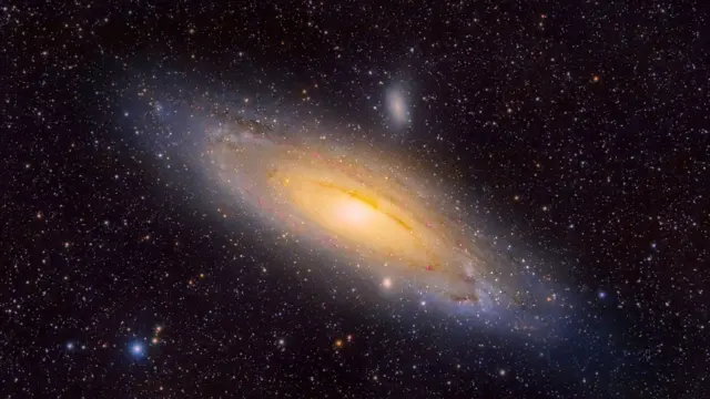 Existe um centro no Universo? Por que essa questão científica desafia os limites da nossa imaginação 3 Galáxia de Andrômeda, situada a cerca de 2,5 milhões de anos-luz da Terra