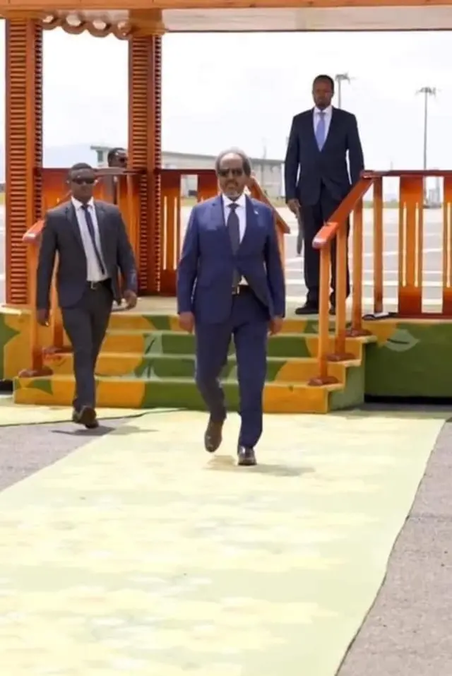 Sawirka muranka keenay