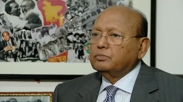 স্বাধীন বাংলাদেশের ৫৪ বছরে নৌকা প্রতীকেই নয় বার সংসদ সদস্য নির্বাচিত হয়েছেন তোফায়েল আহমেদ।
