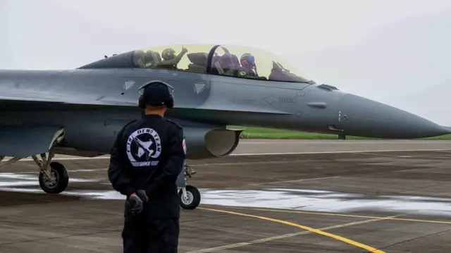 台灣F-16V戰機資料圖片