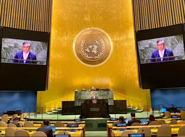 သံအမတ်ကြီးဦးကျော်မိုးထွန်း 