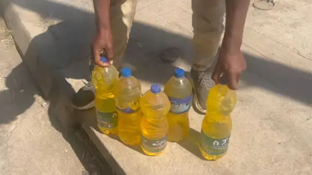 ነዳዲ ዝሓዘ ማይ መትሓዚ ፕላስቲክ 