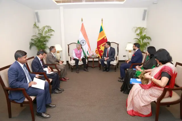 ஏனையோர் செய்வார்களென காத்திருக்காது, சரியானதை செய்வோம் - எஸ்.ஜெய்சங்கர் கொழும்பில் கருத்து