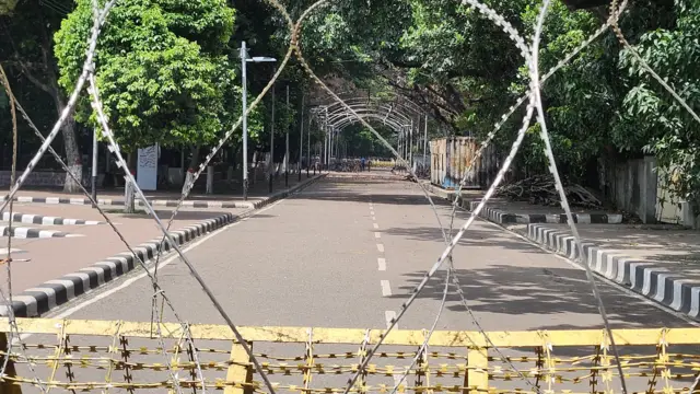 ধানমন্ডি ৩২ নম্বর সড়ক