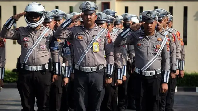 Sejumlah personel Polisi saat mengikuti apel gabungan