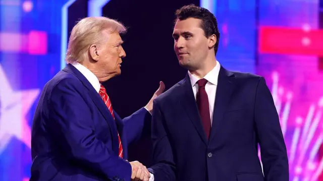 Дональд Трамп і Чарлі Кірк