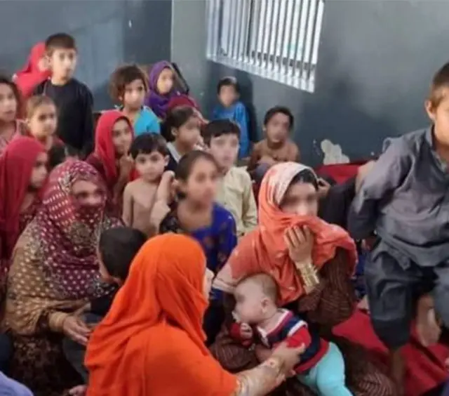 صدها مهاجرافغان از جمله زنان و کودکان در بازداشت