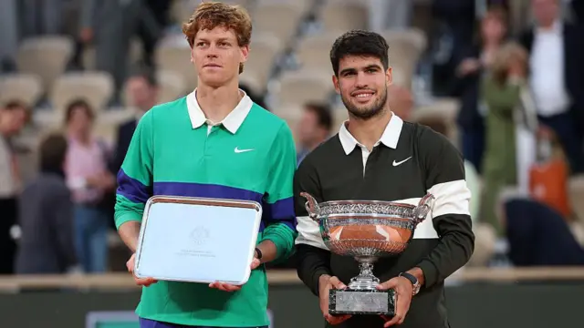 کارلوس آلکاراس در فینال رولان گاروس سه امتیاز منجر به قهرمانی را نجات داد و قهرمان شد