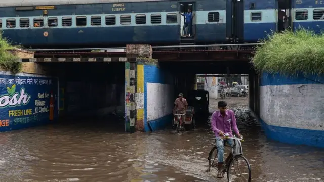 'ரெட் அலர்ட்'