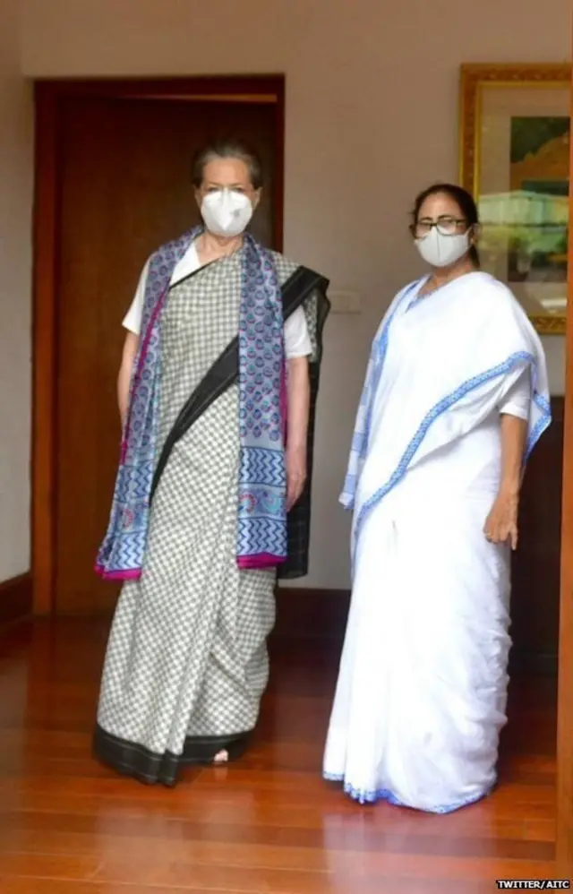 सोनिया गांधी, ममता बॅनर्जी