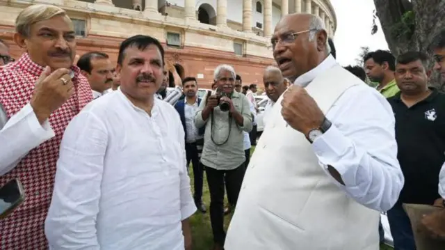 కాంగ్రెస్ నేతలు