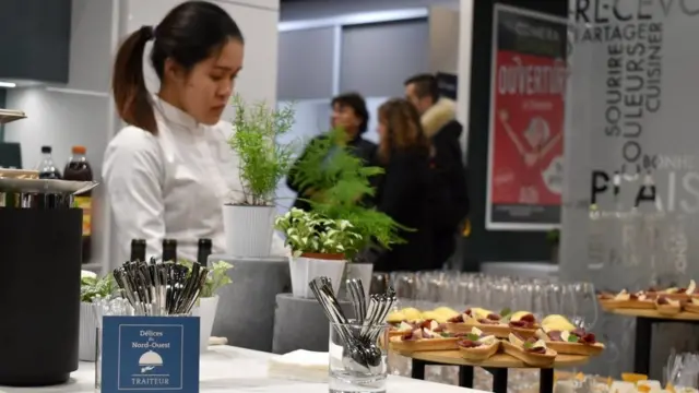 ห้องอาหารในโรงแรม