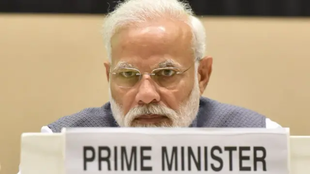 "பிரதமர் மோதியை கொல்ல 5 கோடி ரூபாய்" - ஃபேஸ்புக்கில் பதிவிட்டவர் கைது