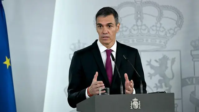 El presidente del gobierno español, Pedro Sánchez, en una rueda de prensa