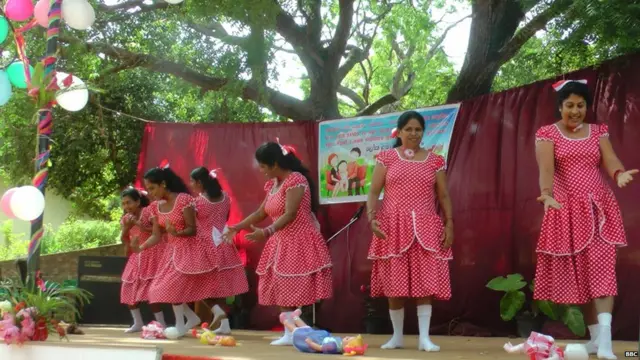 හම්බන්තොට පාසලේ විවිධ ප්‍රසංගය