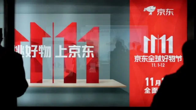 11.11 เหมือนแท่งไม้ 4 แท่งเรียงกัน สัญลักษณ์ของความโสด