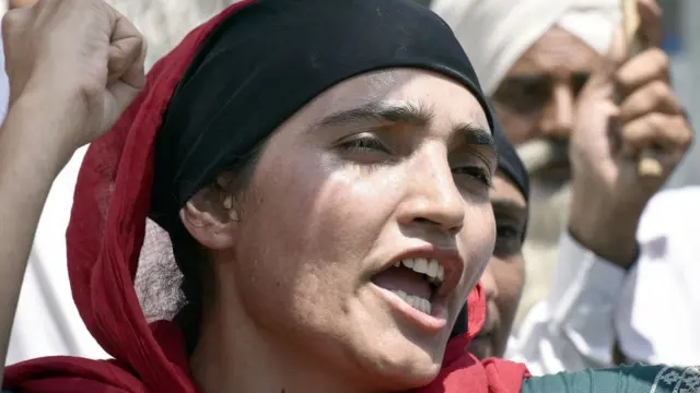 દિલ્હીમાં સિંઘુ બૉર્ડર, ગાઝીપુર બૉર્ડર સહિત હજારો ખેડૂતો આંદોલન કરી રહ્યા હતા, તેમાં મહિલાઓની ભાગીદારી પણ ચર્ચામાં રહી. પંજાબ અને હરિયાણાથી મોટી સંખ્યામાં મહિલાઓ ખેડૂત આંદોલનને ટેકો આપવા માટે દિલ્હીની સરહદે મોરચો માંડીને બેઠી હતી.