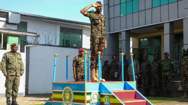 Gen Kiugu yatangaje ko abona izi ngabo zakoze neza, ibyo leta ya Kinshasa itabona gutyo