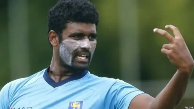 කණ්ඩායමේ නායක තිසර පෙරේරා