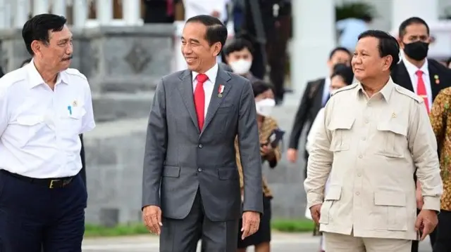 Luhut Binsar Pandjaitan, Prabowo Subianto, Joko Widodo
