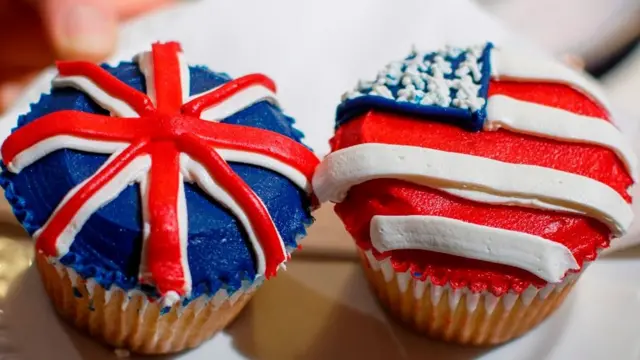 Kue cupcake bendera