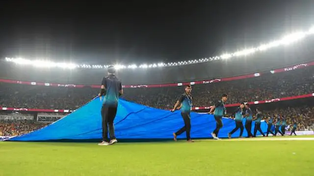 சென்னை சூப்பர் கிங்ஸ், ஐபிஎல் டி20, குஜராத் டைட்டன்ஸ், தோனி