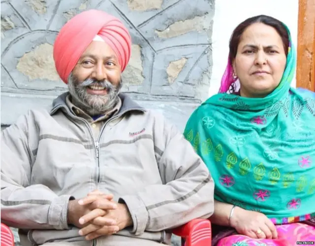 कश्मीर, त्राल, शादी, सिख, न्योता, सोशल मीडिया, फ़ेसबुक