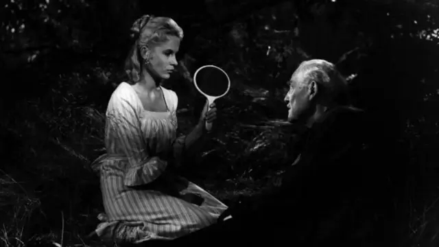 Scena iz Bergmanovog filma „Divlje jagode"