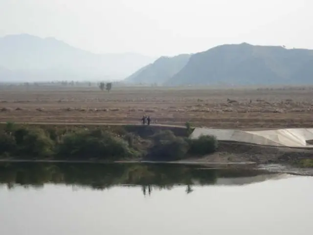 중국 단둥에서 압록강 너머 북한 신의주가 보인다