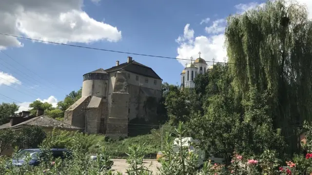 Вежа Мурована