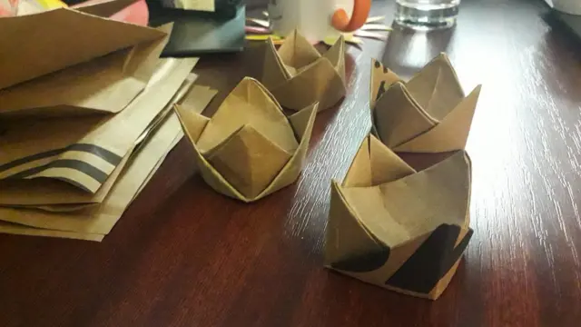 Ukrasi od papirnih kesa