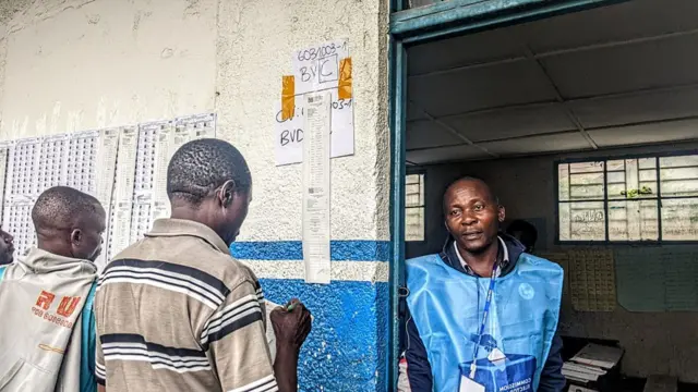 Fin du dépouillement, place à l'affichage bureau par bureau au centre de vote Mont Carmel à Goma