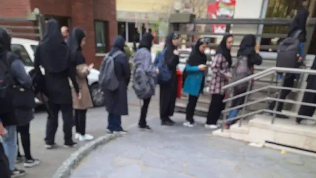 صف دانشجویان دانشگاه الزهرا
